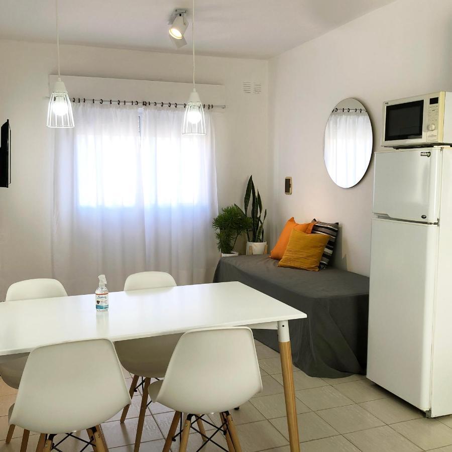 Villa María Rio 2 Departamentos Temporario Con Cochera מראה חיצוני תמונה
